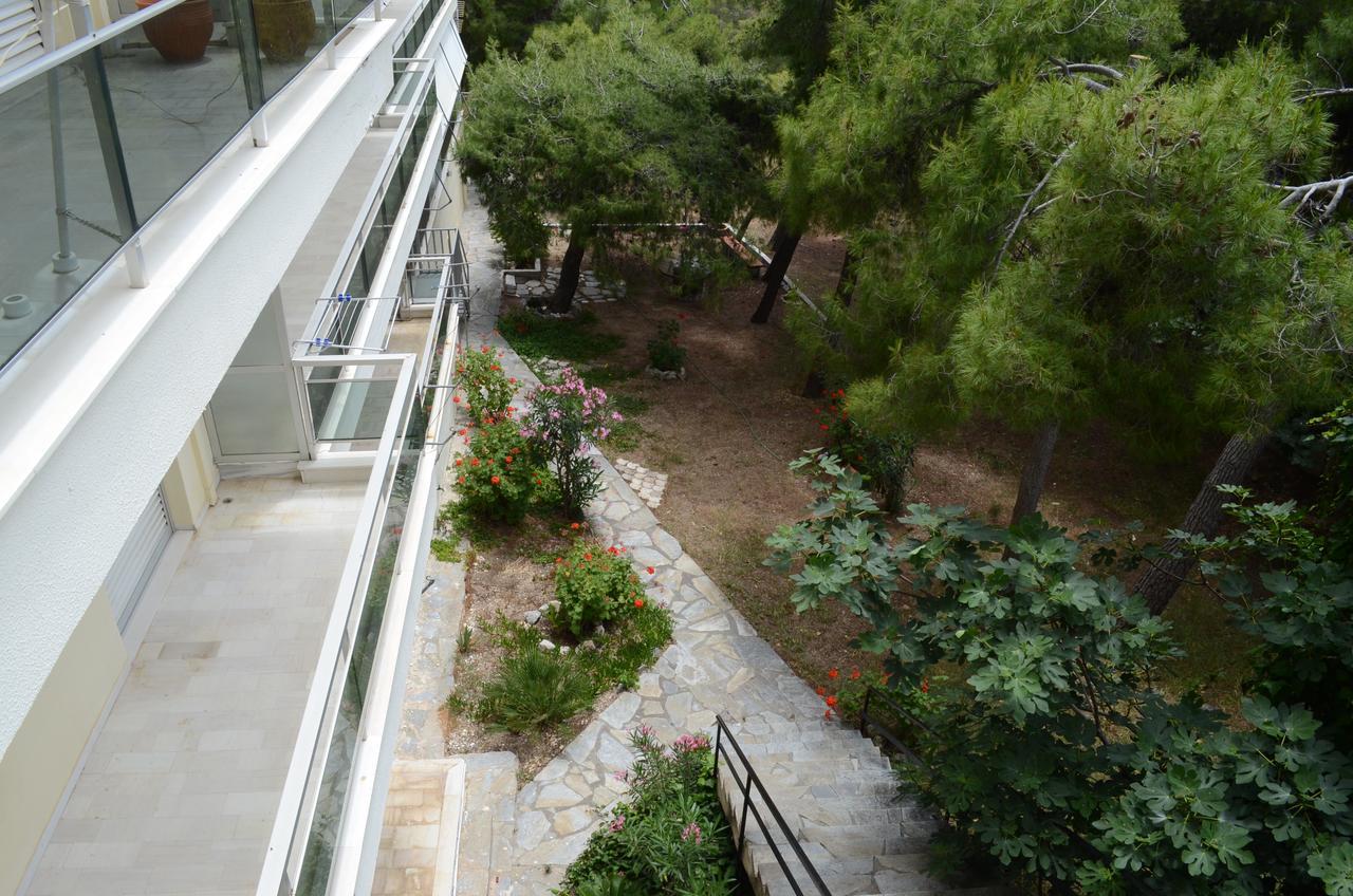Kineta Apartments Exterior photo